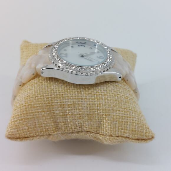 Women's Analog Wristwatch Rhinestone Pearled Plastic - Picture 5 of 9